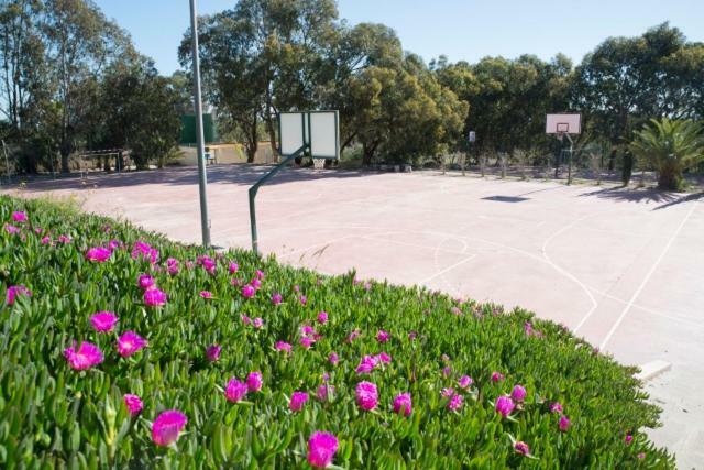 ホテルResidencia Marista Santa Maria Del Mar グアルダマル・デル・セグラ エクステリア 写真