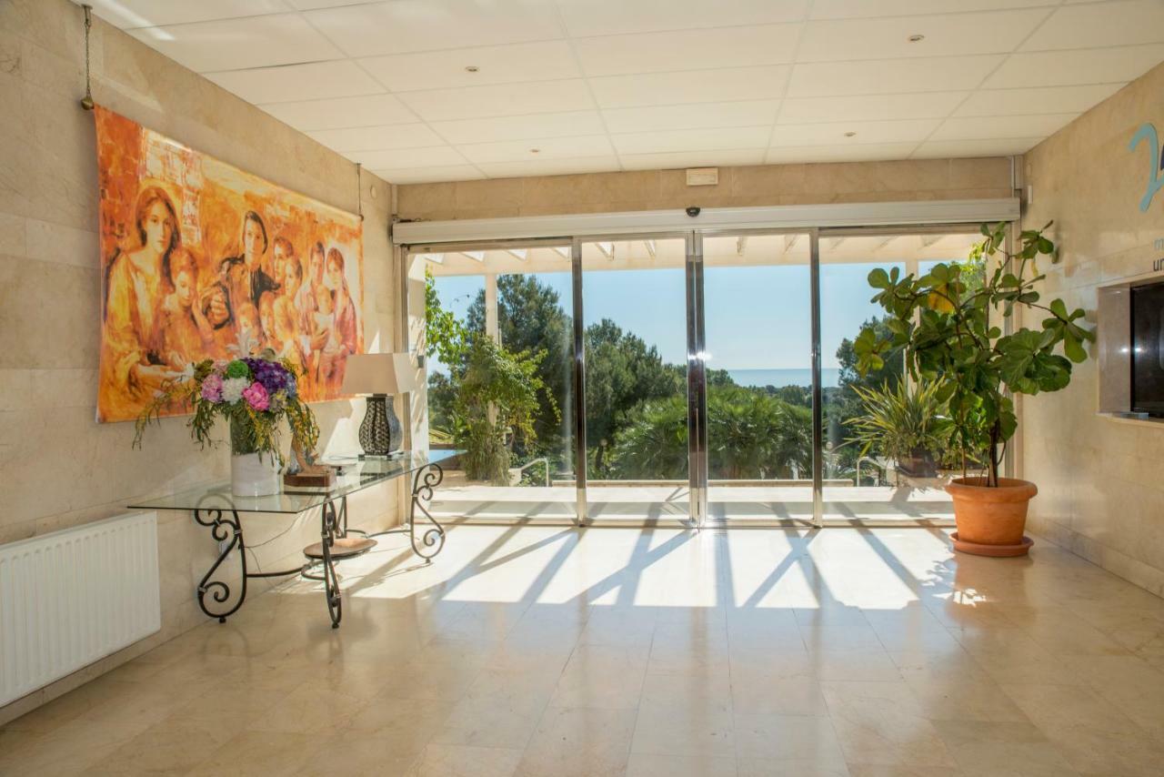 ホテルResidencia Marista Santa Maria Del Mar グアルダマル・デル・セグラ エクステリア 写真