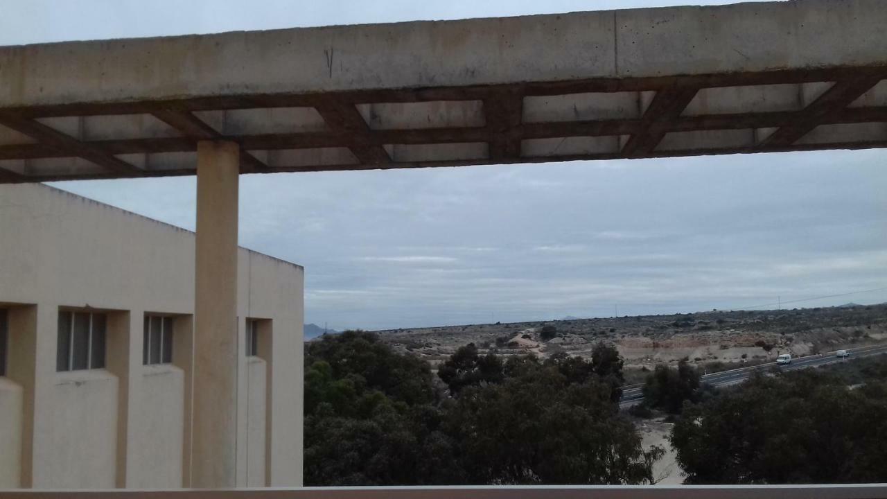 ホテルResidencia Marista Santa Maria Del Mar グアルダマル・デル・セグラ エクステリア 写真
